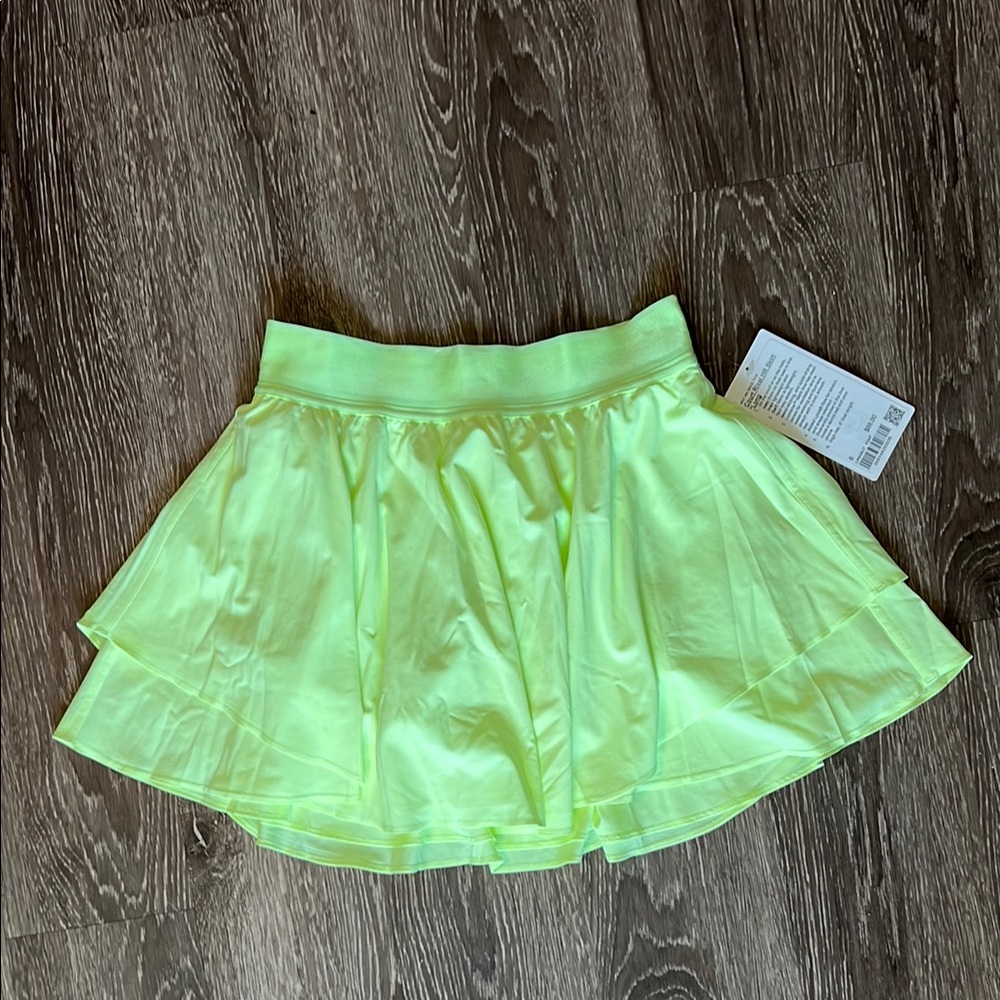 NWT Women’s Lululemon Athletica Lime Green Court Revival HR Skirt